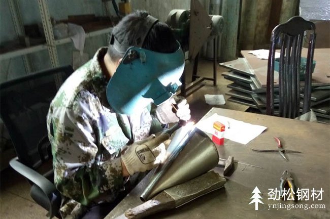 鈑金加工大小頭簡介