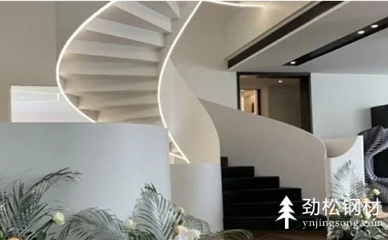 鋼結(jié)構(gòu)旋轉(zhuǎn)樓梯的制作過程